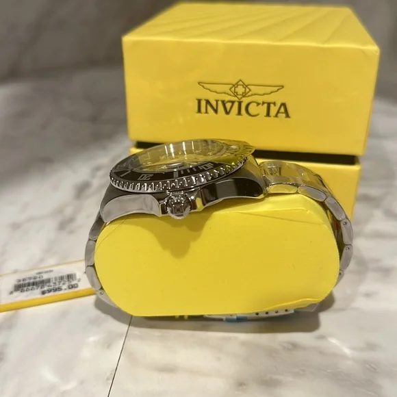 Men’s Invicta Pro Diver Watch